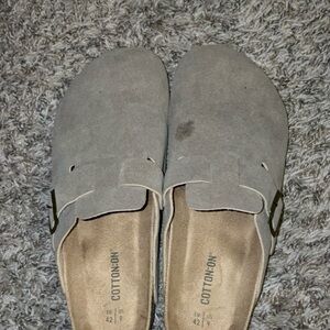 Cotton On Light Gray Slip-On Clogs